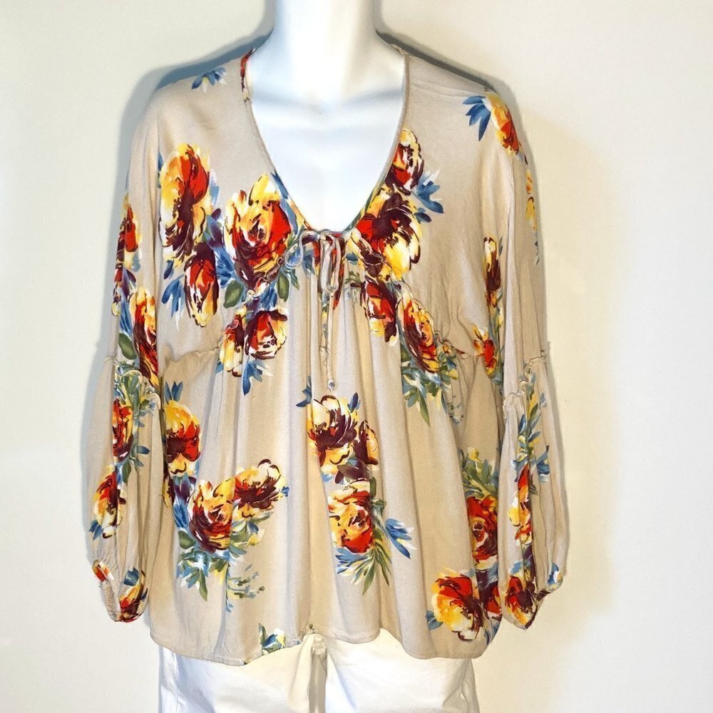 A Beautiful Soul SZ L Babydoll style oversized top multi color floral on cream